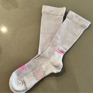 Bombas Women's Performance Compression Socks (20-30mmHg) Knee High - rose grey